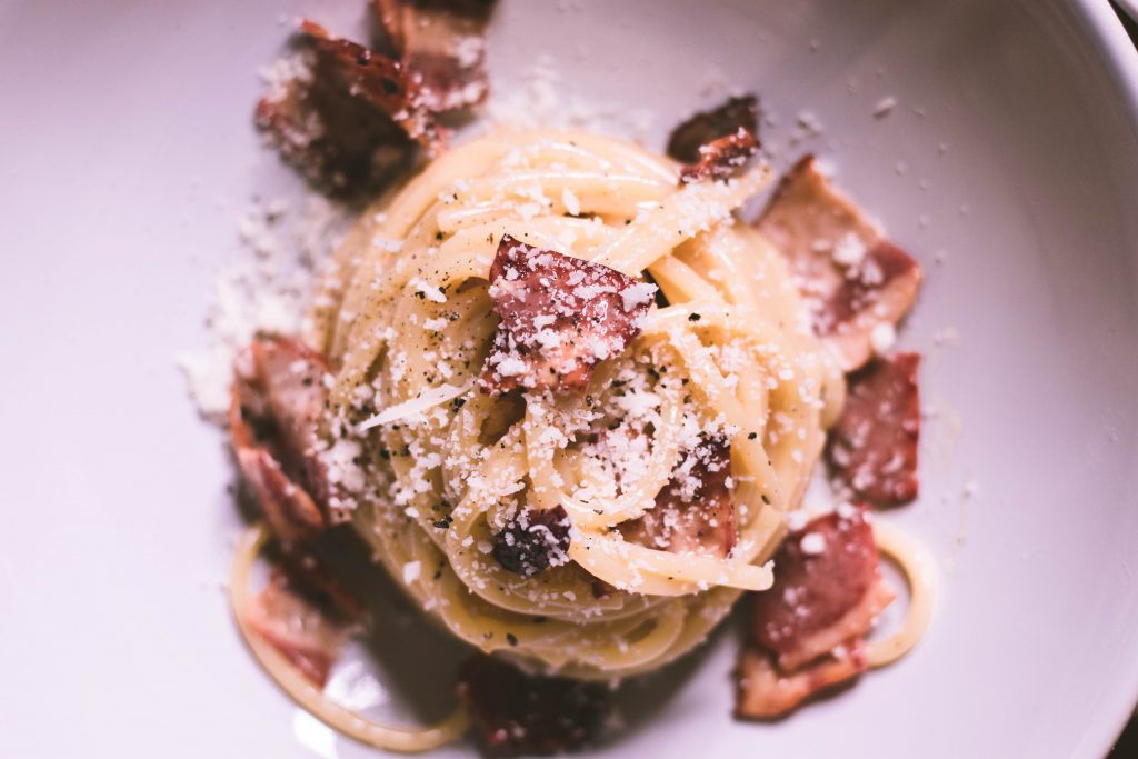 Authentic ish spaghetti carbonara | seefoodplay.com